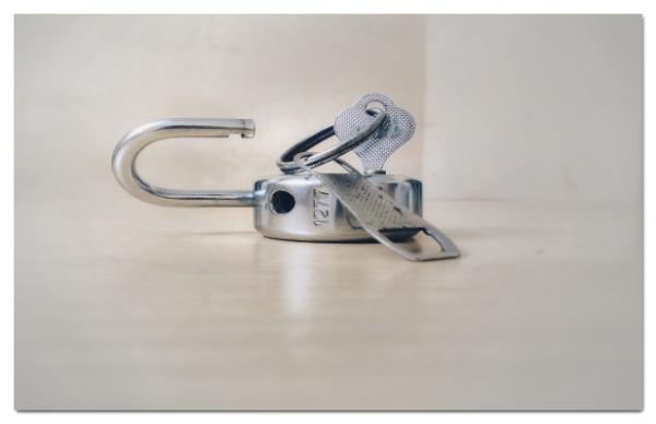 信用不良多久的配圖